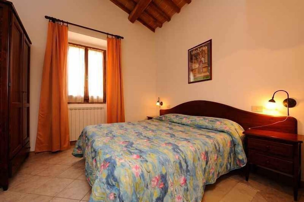 Apartment, Multiple Beds, Kitchen, Mountainside photo 1