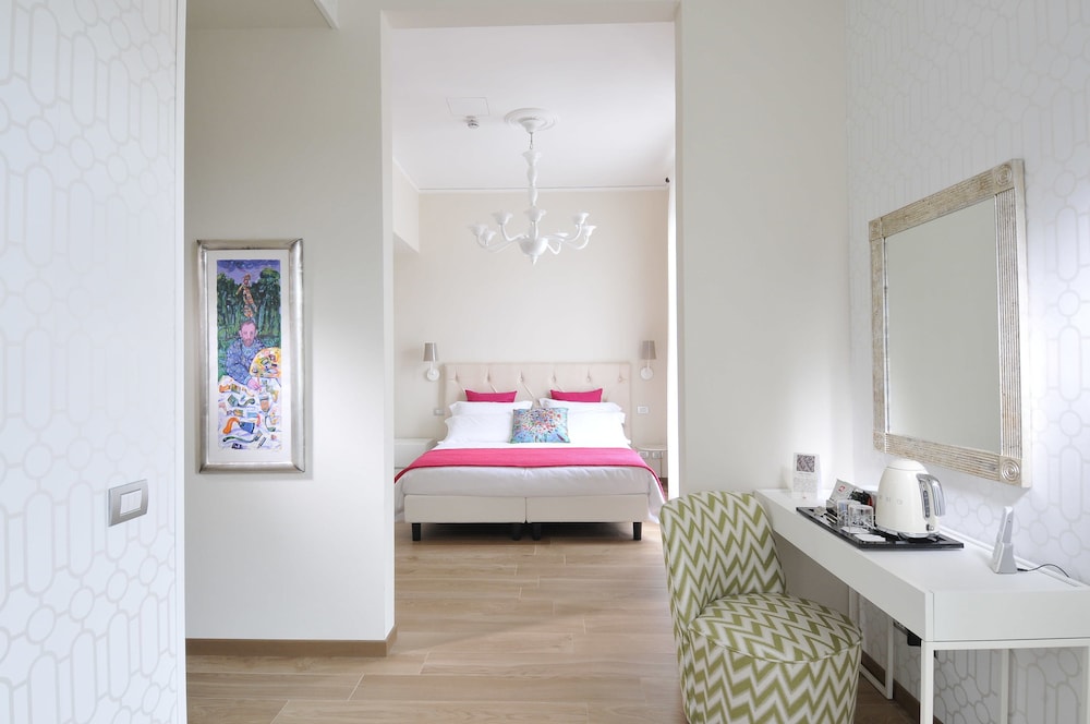 Suite, 1 Bedroom photo 1