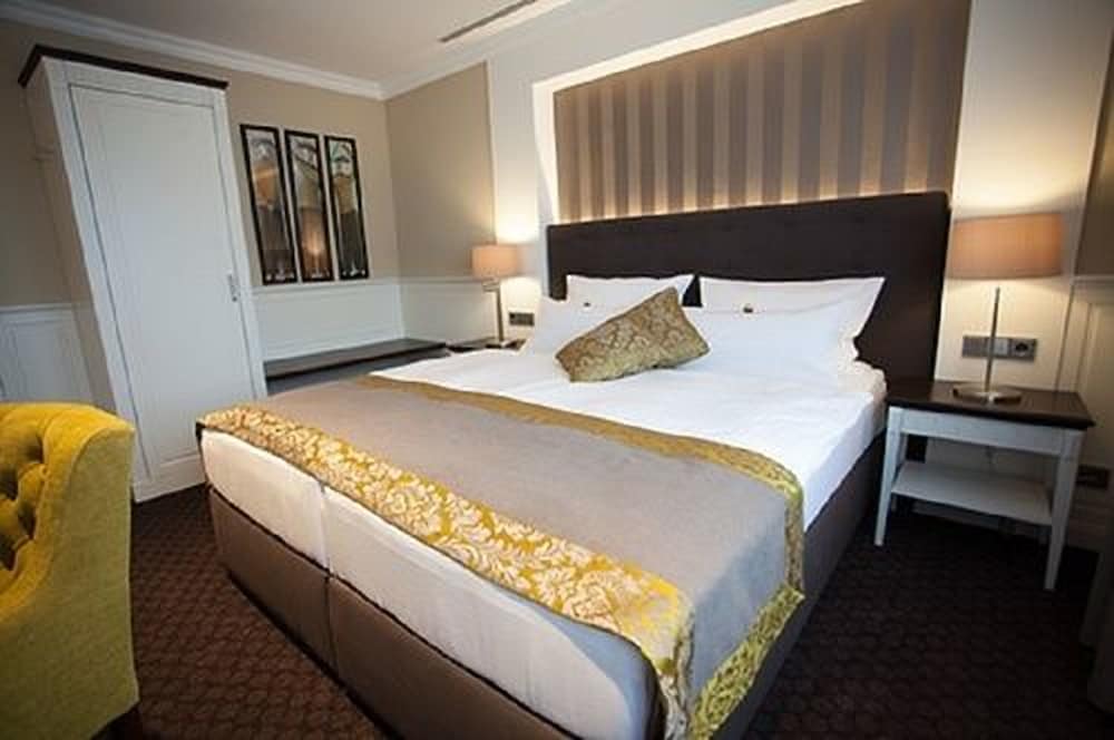 Deluxe Double Room, 1 Bedroom photo 3