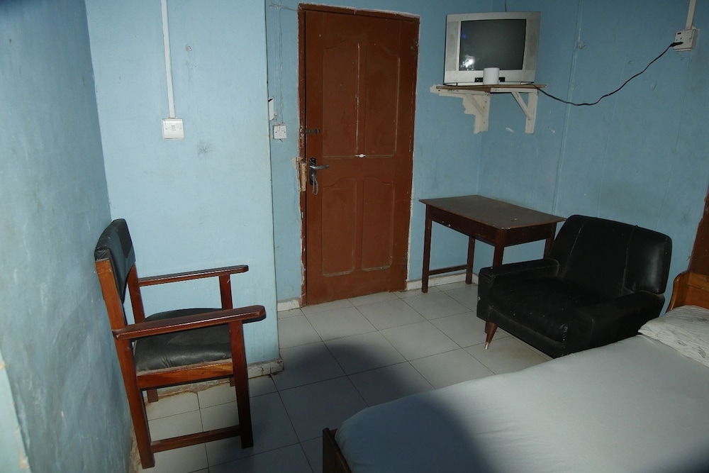 Standard Room photo 3