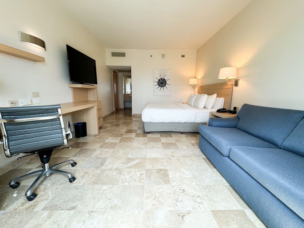 Junior Suite, 1 King Bed with Sofa bed