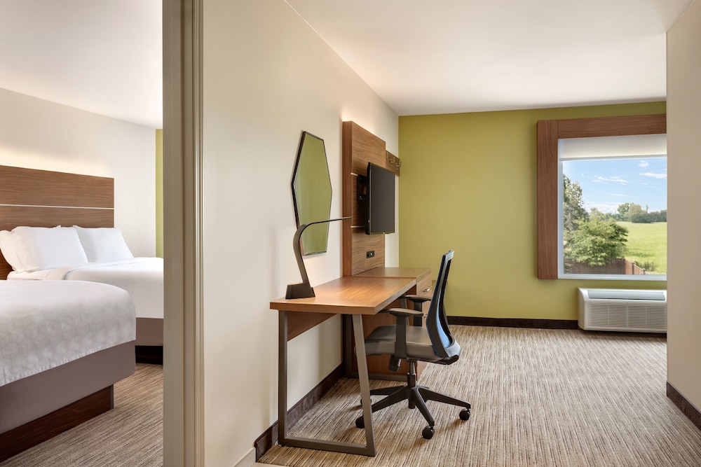 Suite, 1 Bedroom (Feature)