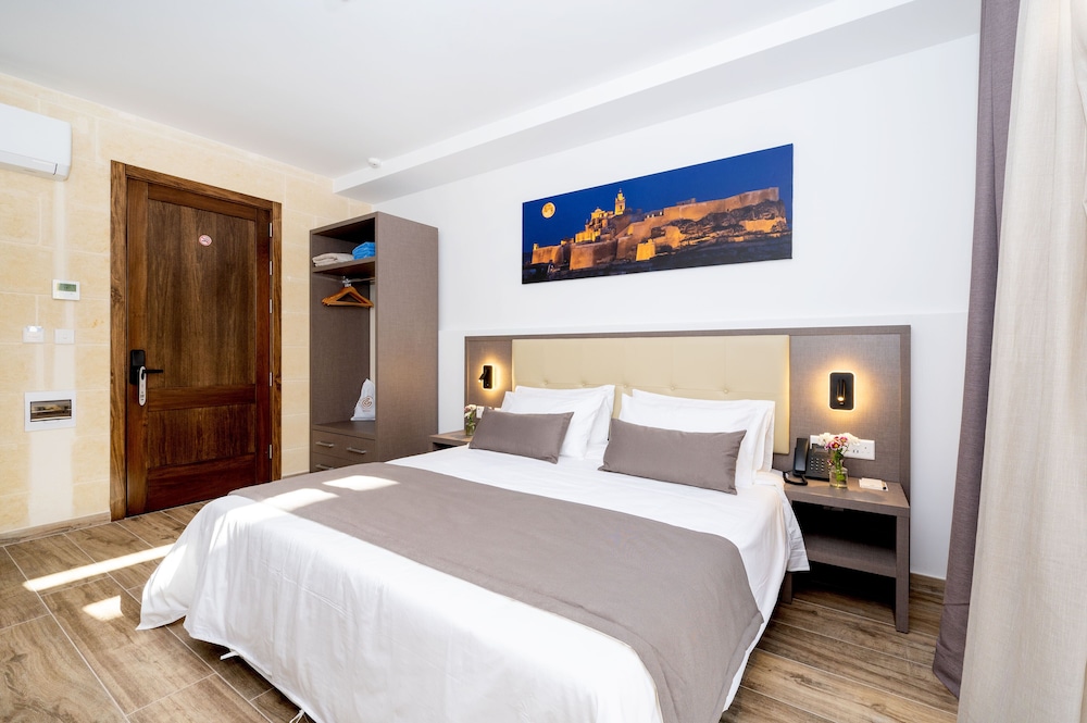 Double Room, Balcony photo 1