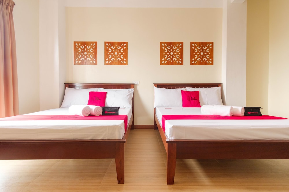 Quadruple Room - Photo 7