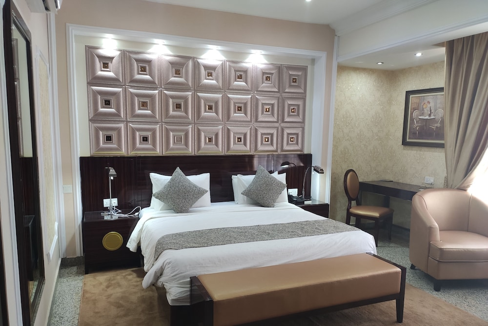 Deluxe Single Room