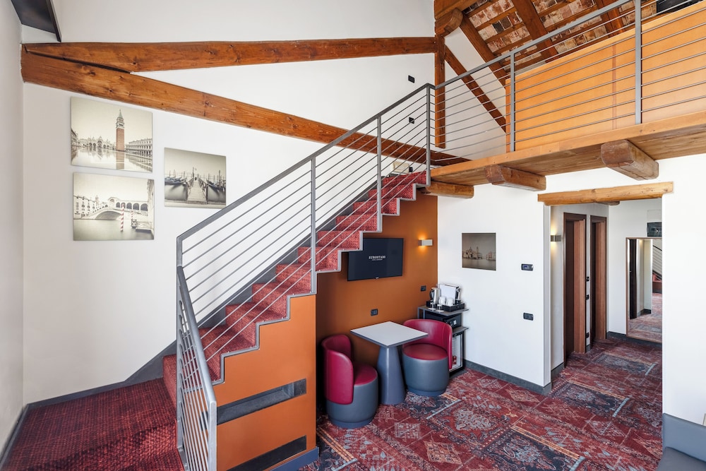 Suite, Canal View (2 Adults)