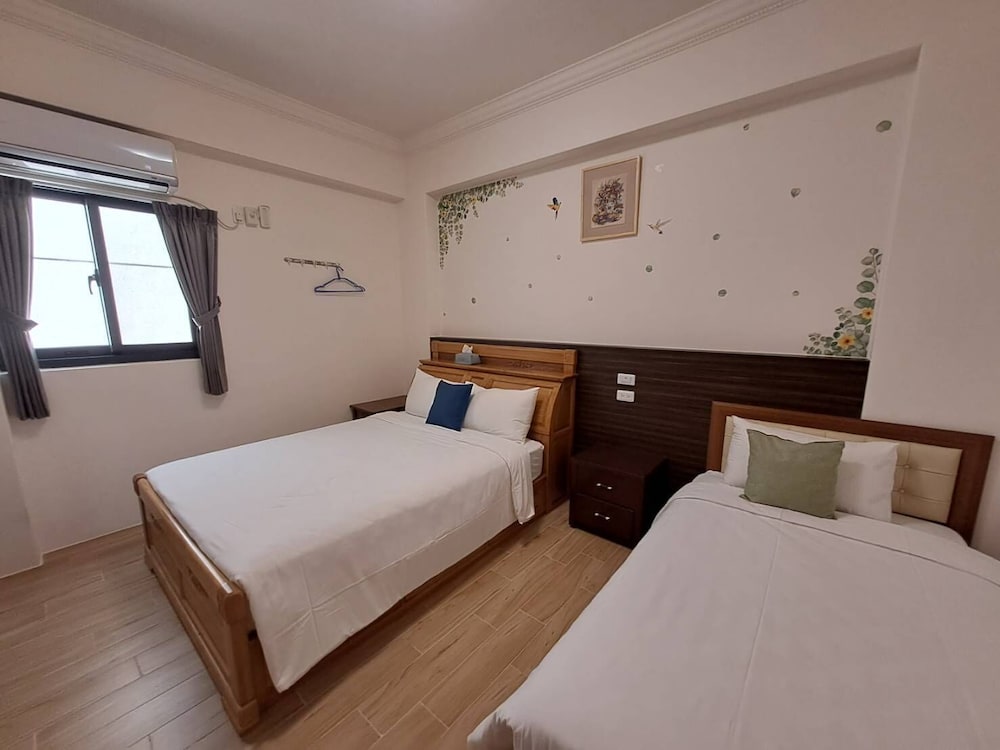 Basic Triple Room photo 1