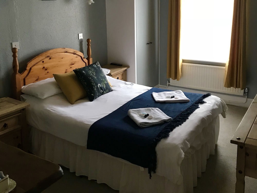 Standard Double Room, Private Bathroom ( (Non En-Suite)) - Photo 1