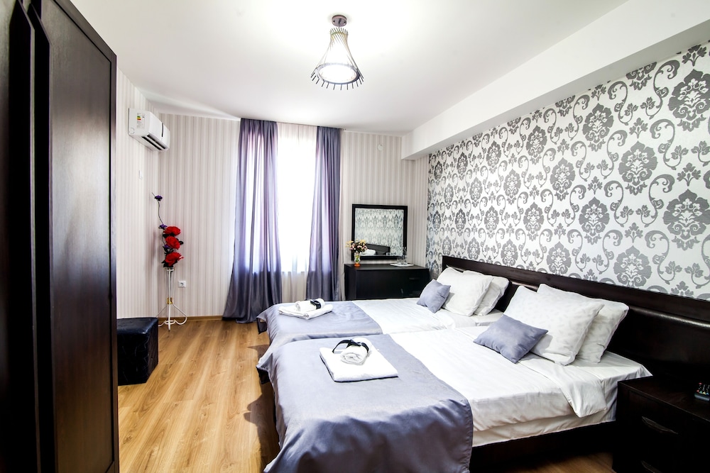 Deluxe Triple Room photo 1