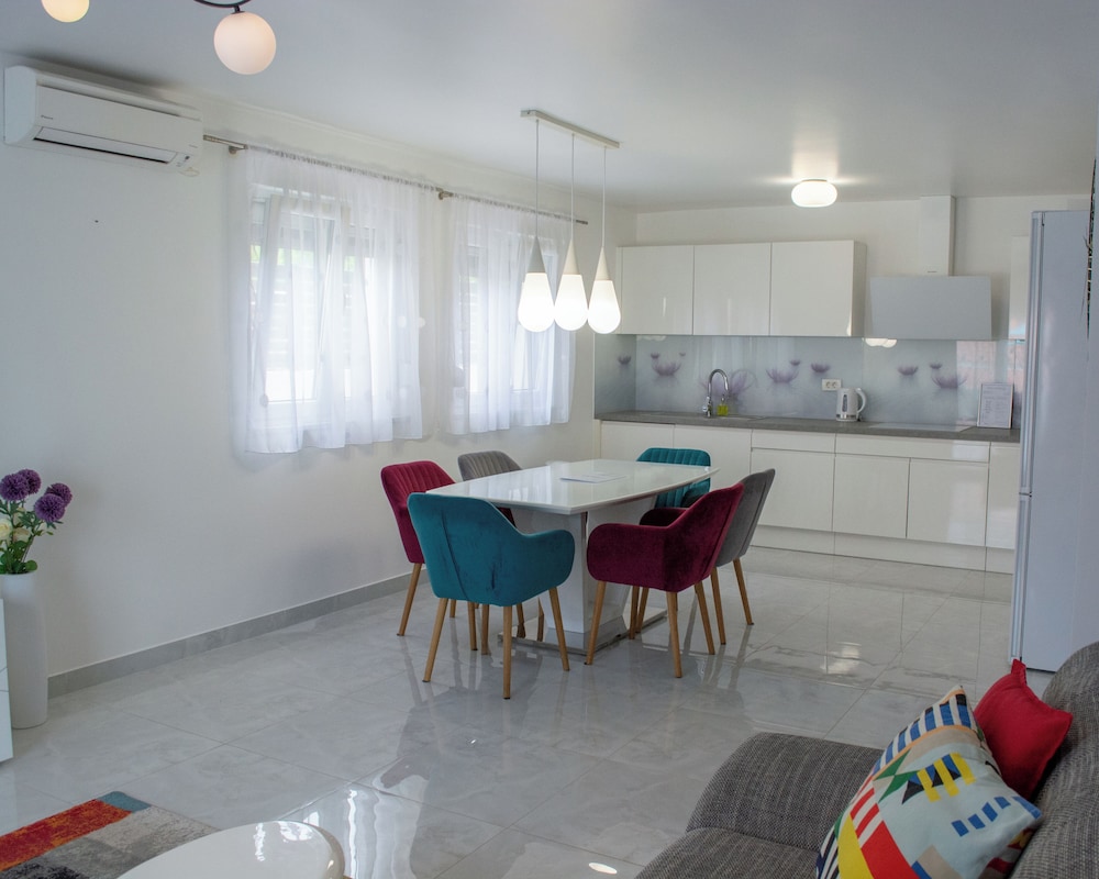 Apartment, 1 Bedroom, Non Smoking, Balcony photo 2