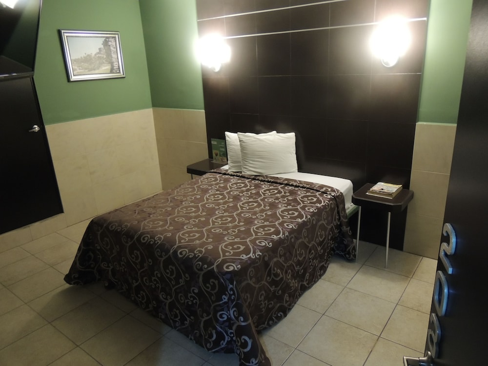 Single Room photo 1