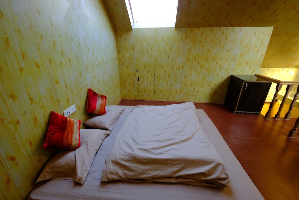Duplex Hut photo 3