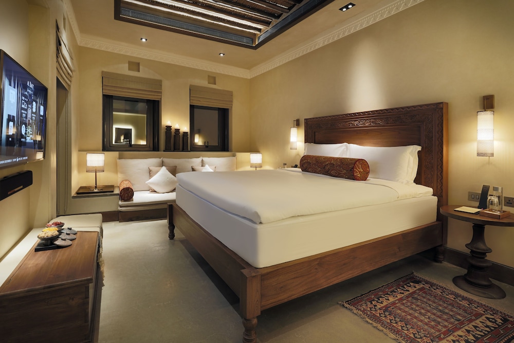 Premium Room, 1 King Bed (Chedi Deluxe Grand Room)