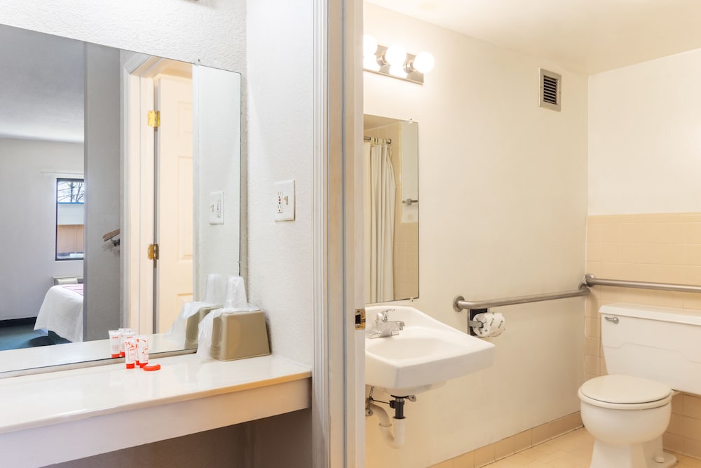 Traveler's Place Inn & Suites, 사진 4