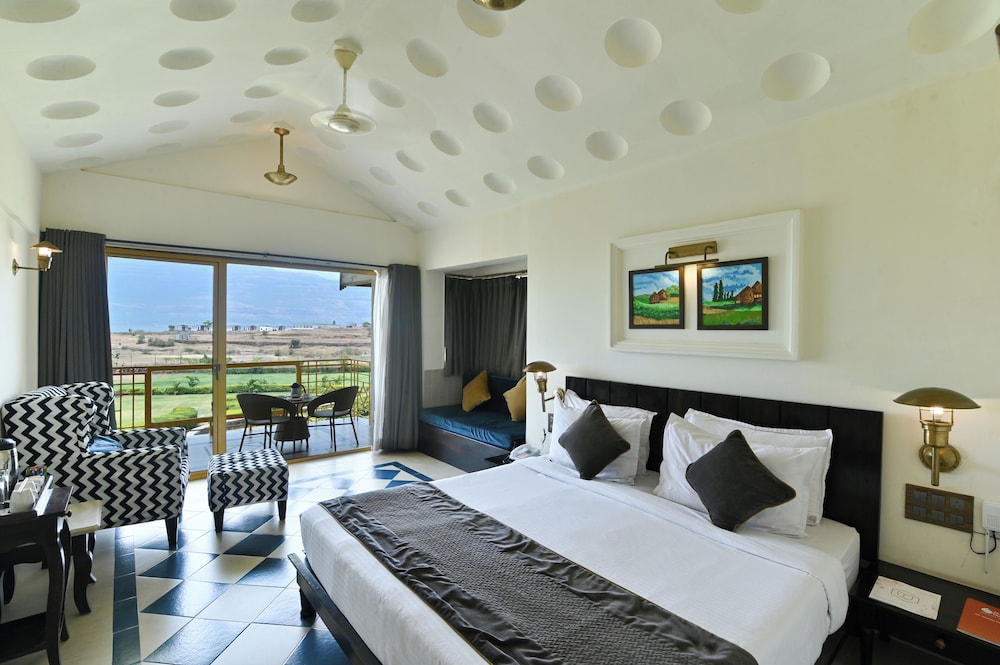 Luxury Room, Lake View photo 1