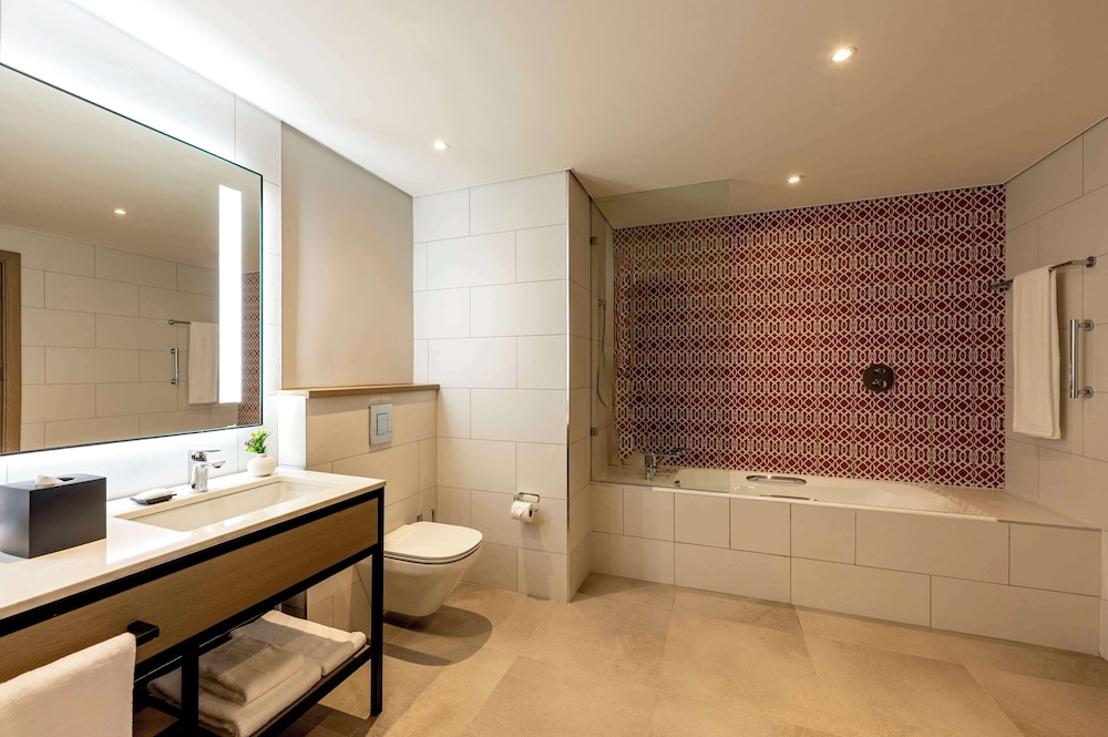 Executive Suite, 1 Bedroom, Kitchen