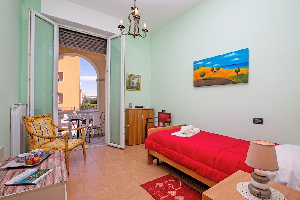 Family Apartment, Multiple Bedrooms (Villa Mimosa - Appartamento 1)