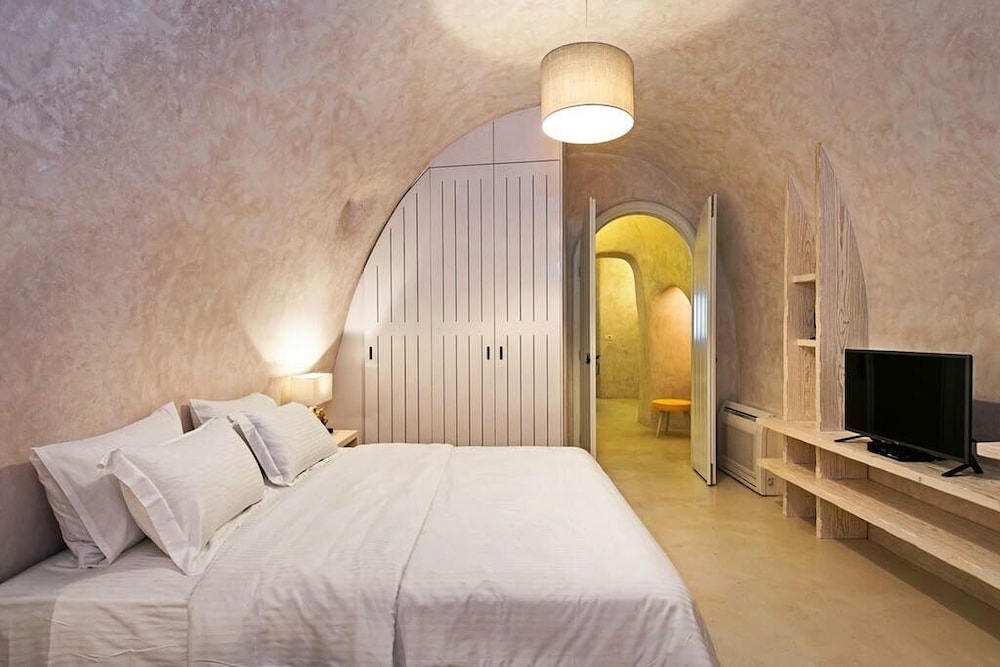 Deluxe Villa, Jetted Tub