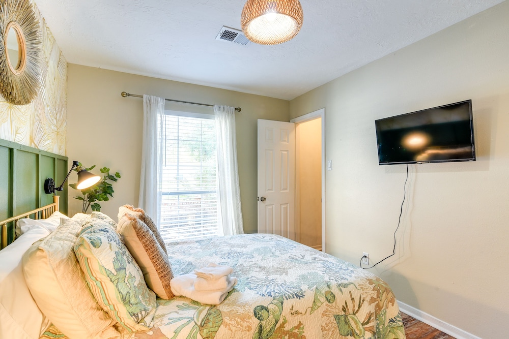 House (4 Bedrooms) photo 2