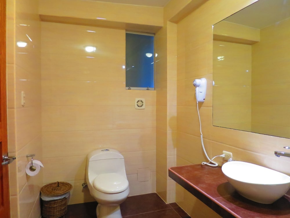 Standard Twin Room photo 2