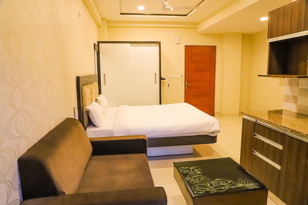 Luxury Studio, 1 Queen Bed