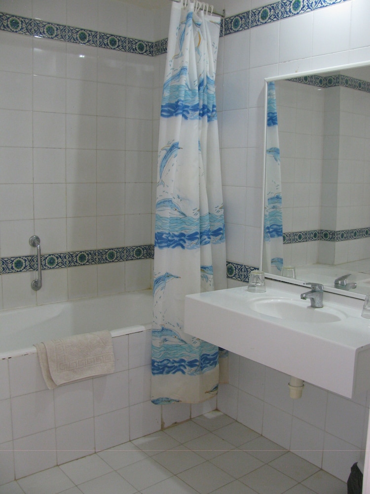 Double Room, 1 Queen Bed, Sea View photo 3