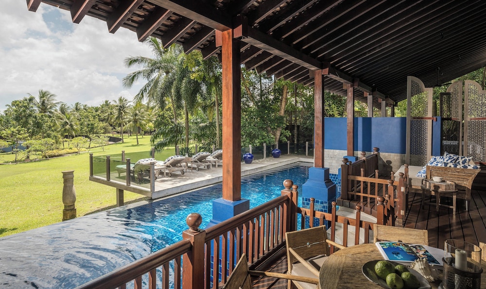 Three Bedroom Family Garden Villa with Pool - Photo 5