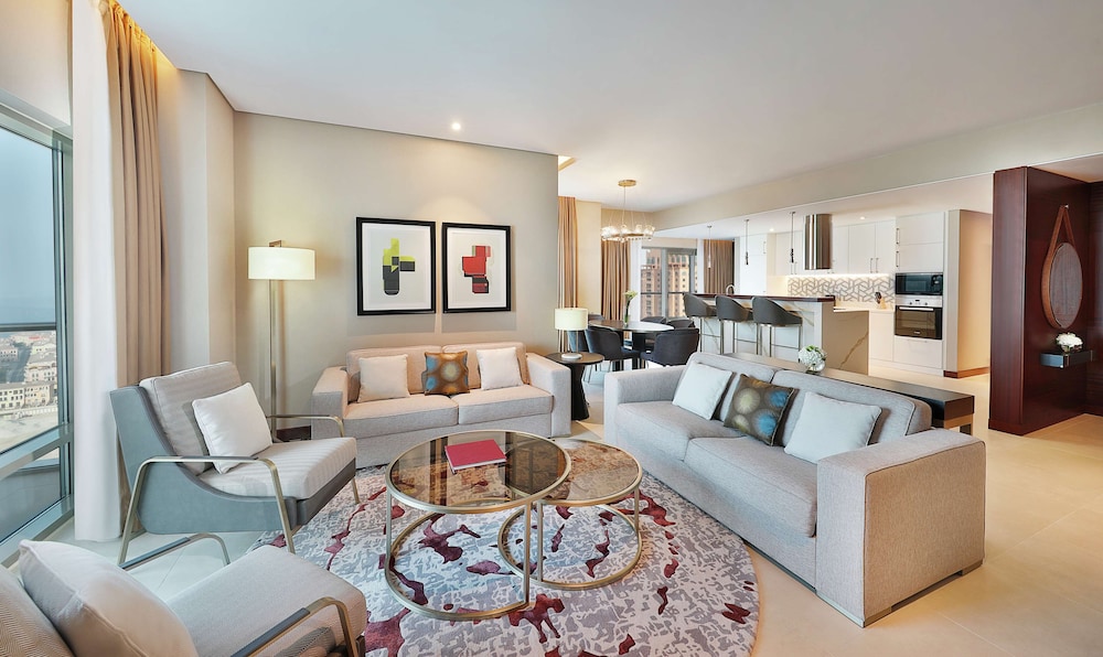 Suite, 2 Bedrooms (Skyline with Panoramic View) - Photo 1
