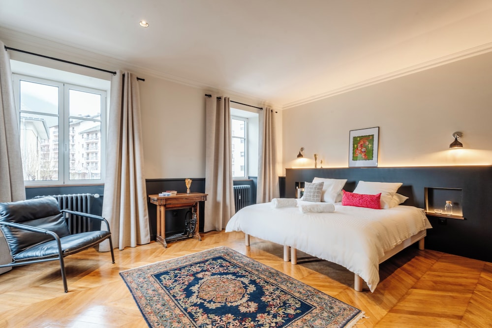 Deluxe Double Room, Private Bathroom, City View