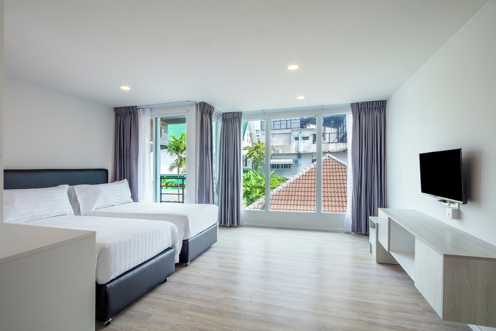 Deluxe Twin Room - Photo 1