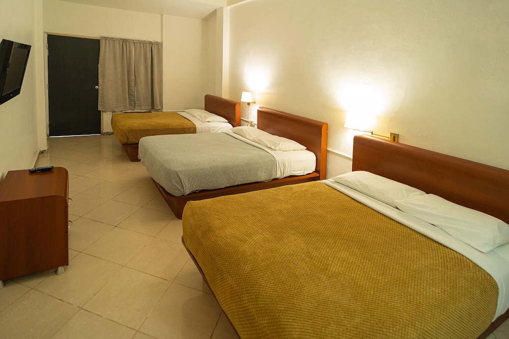 Family Triple Room photo 2