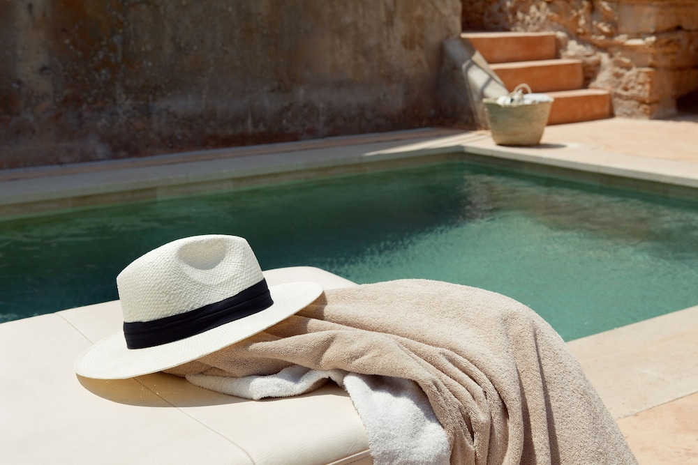Junior Suite, Private Pool photo 3