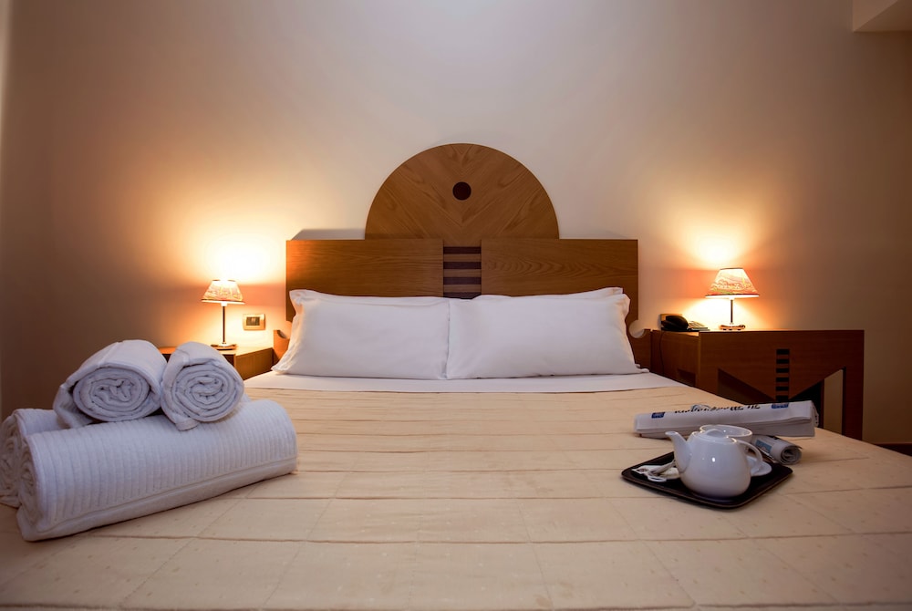 Economy Single Room