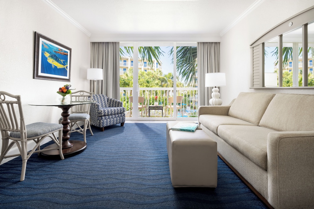 Resort View Villa with Balcony 2 Queen Beds - Photo 6
