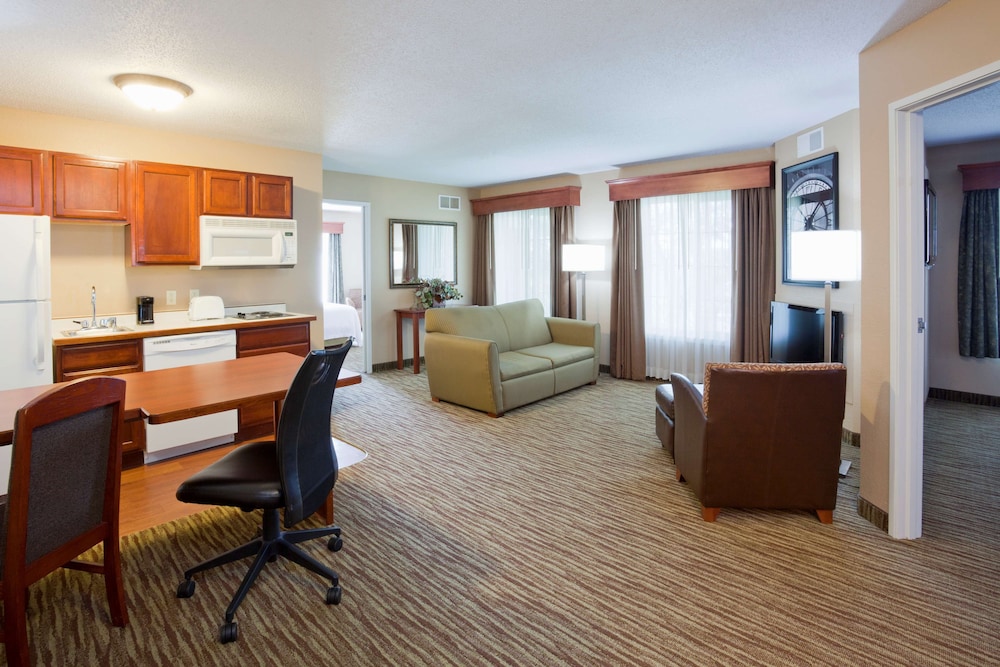 Standard Suite, 2 Bedrooms, Non Smoking - Photo 4