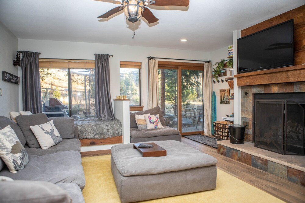 Condo, 2 Bedrooms