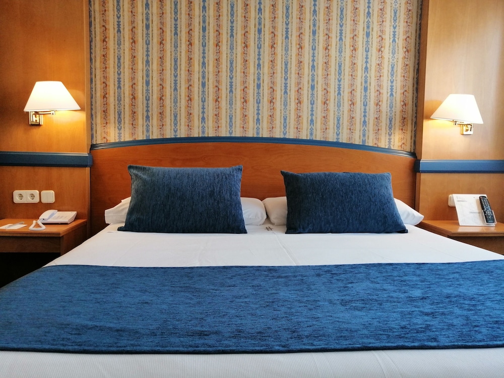 Double Room, 1 Queen Bed - Photo 3