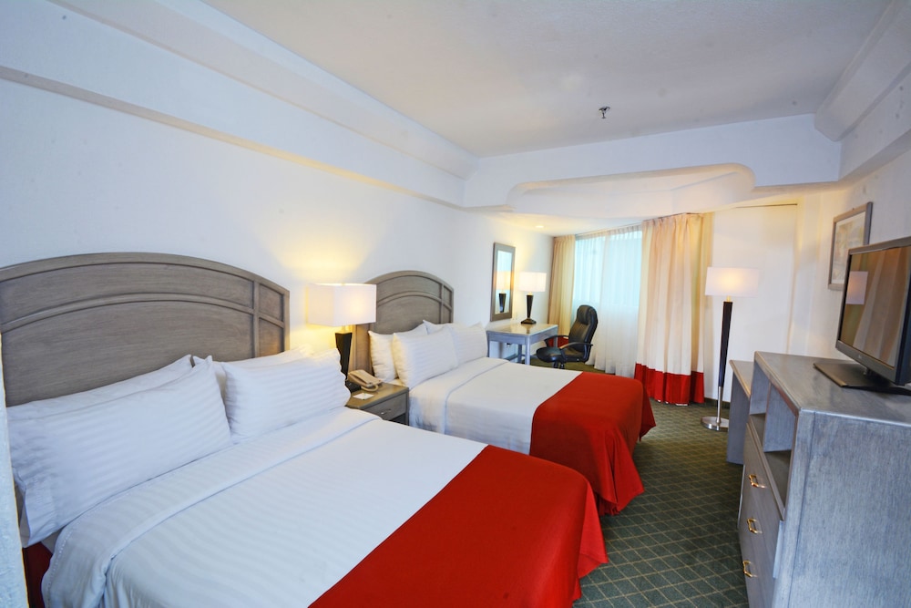 Standard Room, 2 Double Beds - Photo 2