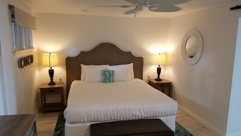 Romantic Villa, 1 King Bed, Ocean View