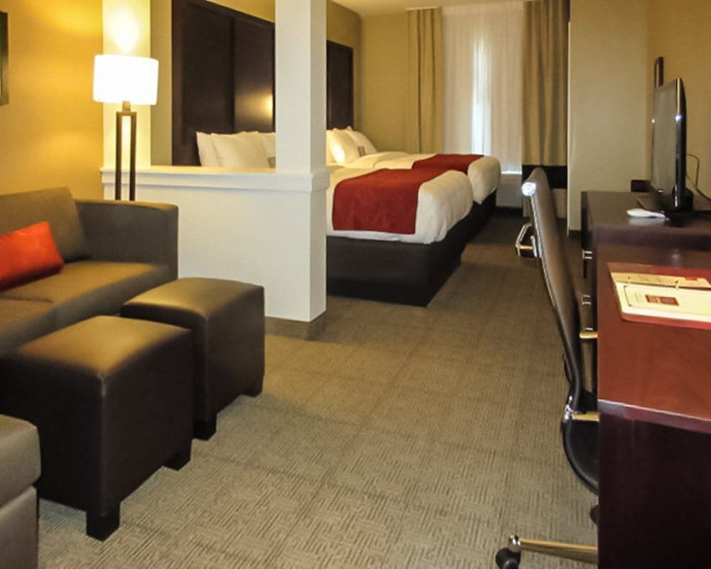 Suite, Multiple Beds, Accessible, Non Smoking photo 2