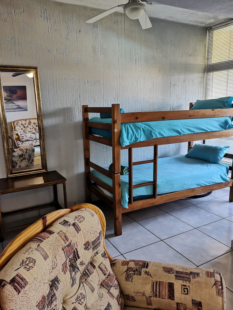Family Apartment photo 3