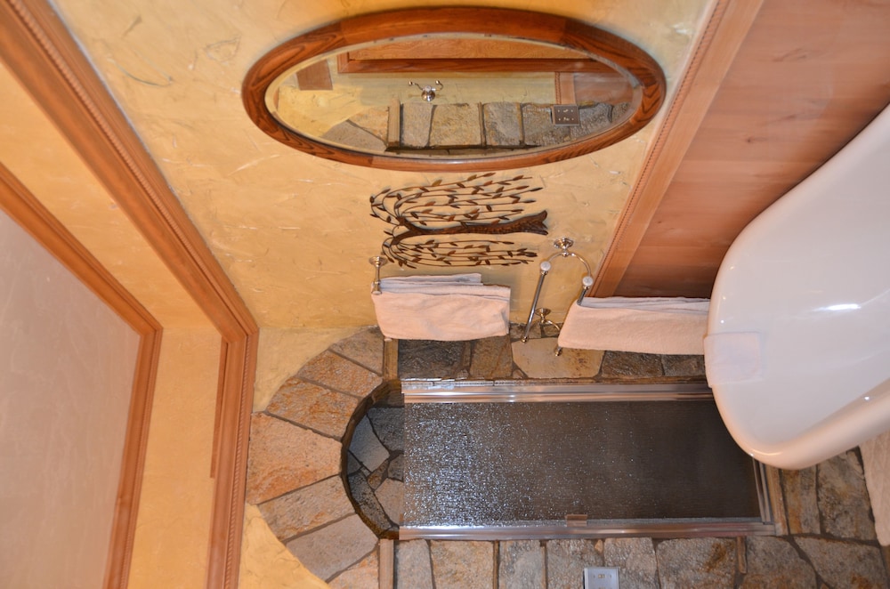 Tuscany Suite photo 3