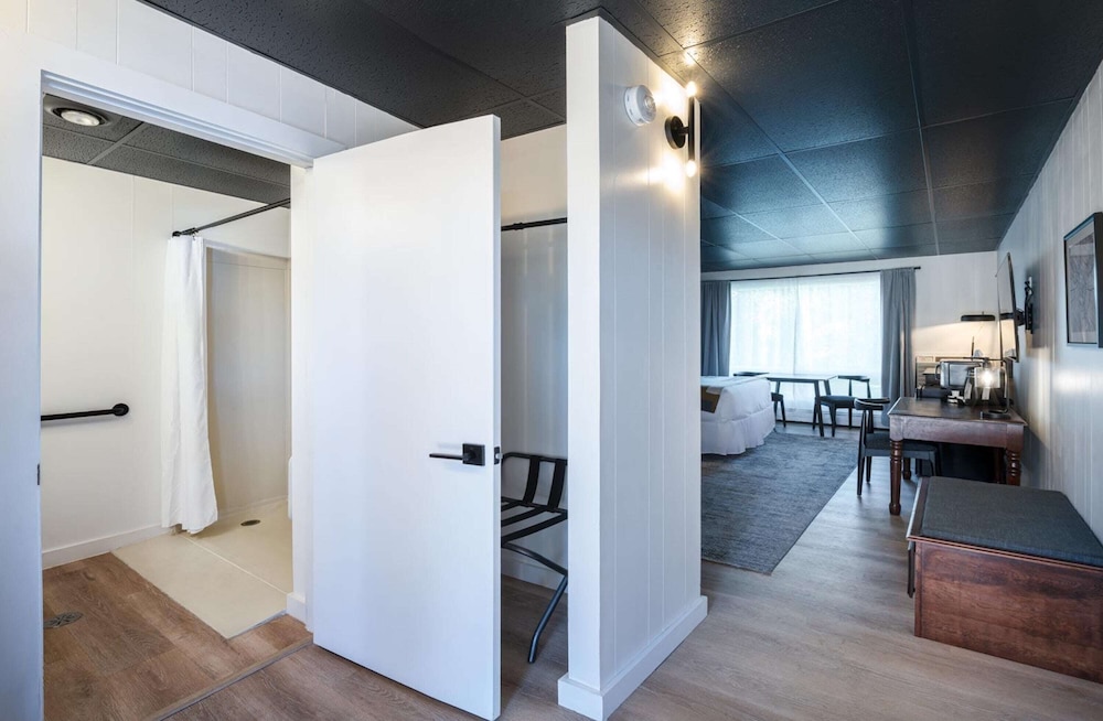 Trailhead by Weekender, 写真 3