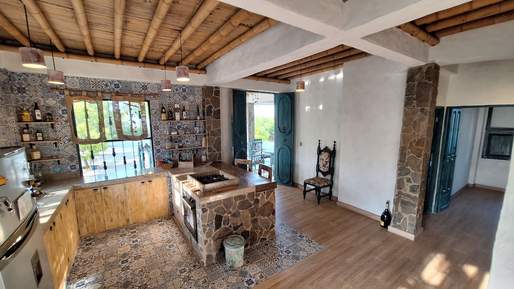 House, Sea Facing (2 pisos) photo 3