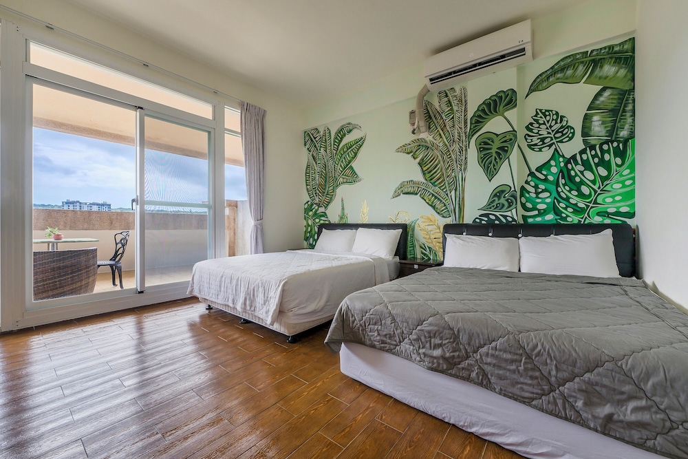 All Rooms - Photo 1