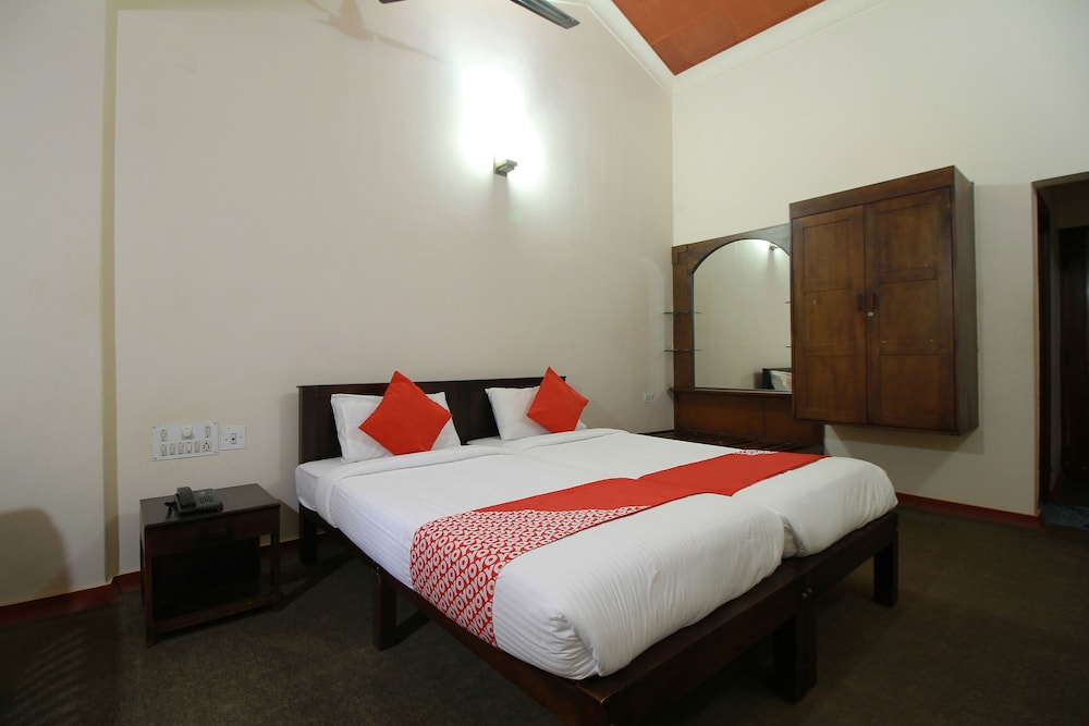 Suite, 1 King Bed photo 3