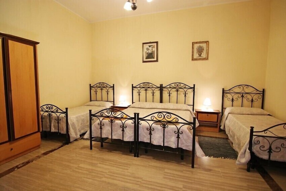 Quadruple Room photo 2