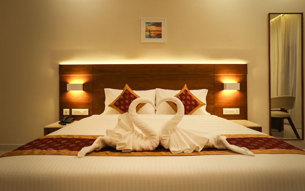 Deluxe Double Room, 1 King Bed, Resort View photo 2