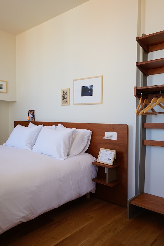 Comfort Room - Photo 1