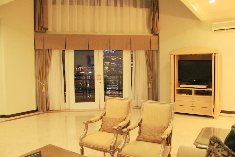 Penthouse - Photo 5